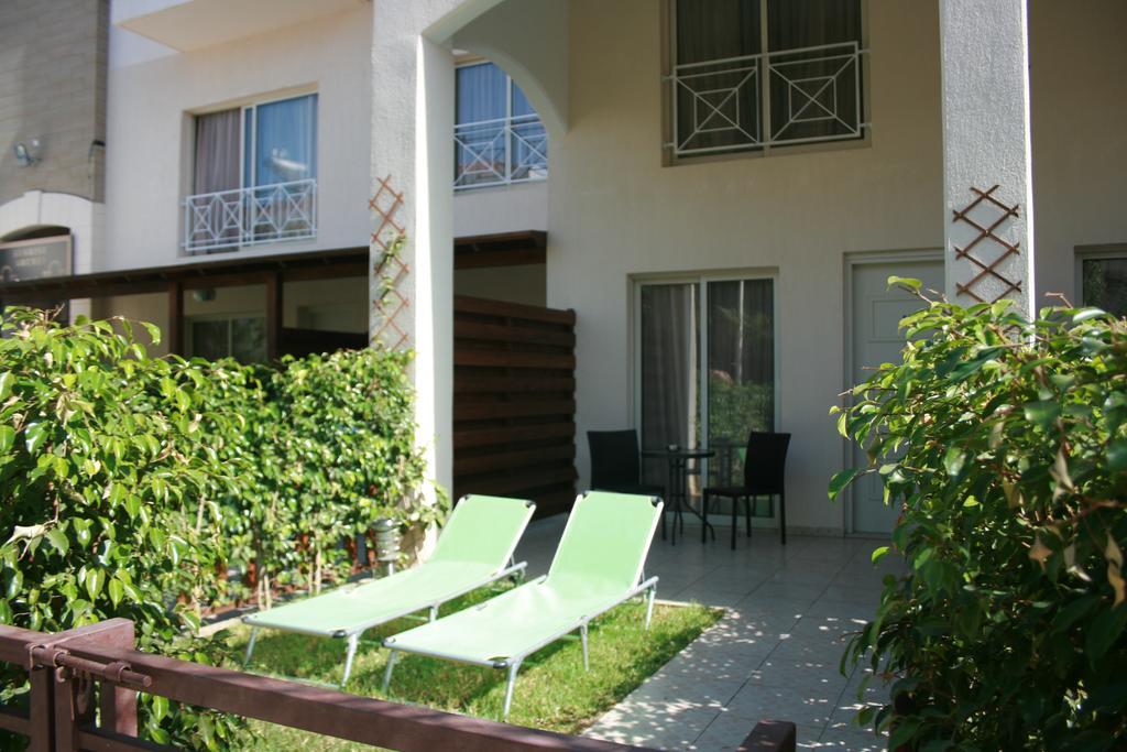 Sunrise Arches Apartments Limassol Værelse billede