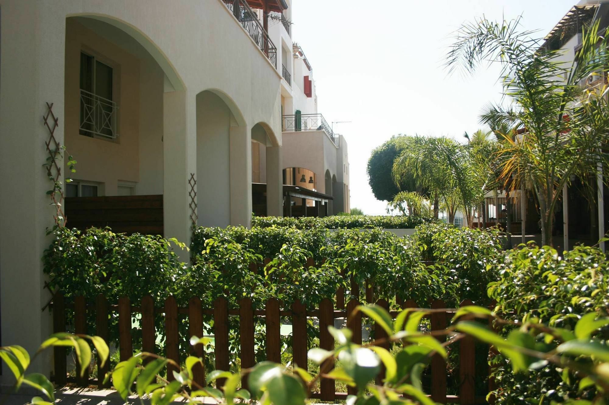Sunrise Arches Apartments Limassol Eksteriør billede